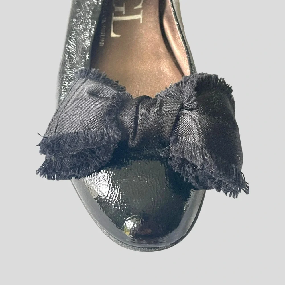 AGL ATTILIO GIUSTI LEOMBRUNI SATIN BOW PATENT LEATHER BALLET FLATS 38